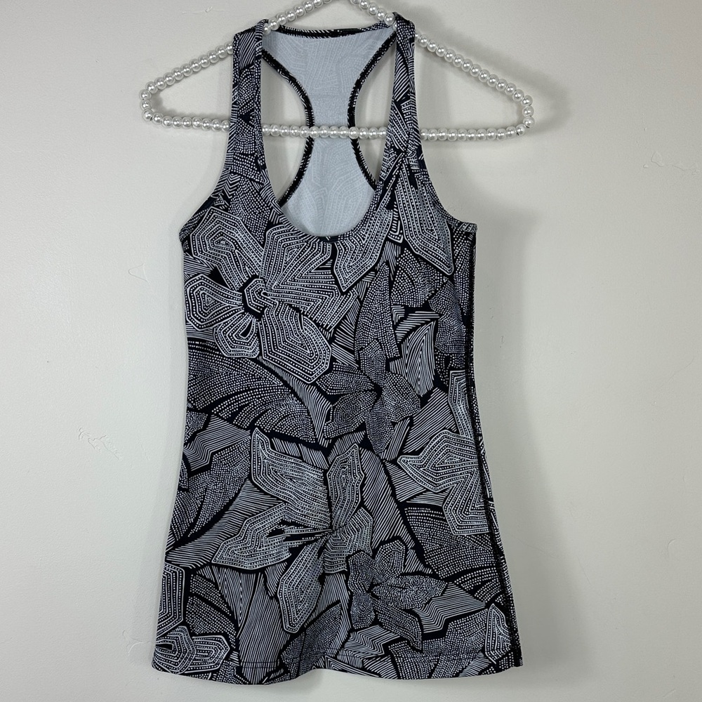 Lululemon Cool Racerback Dottie Tribe White & Black Tank Top 6 - Picture 2 of 9